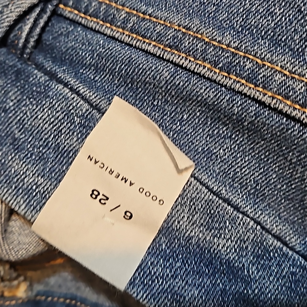 NWT Good American High-Rise Skinnyish Fit High-Rise Jeans - Picture 11 of 13